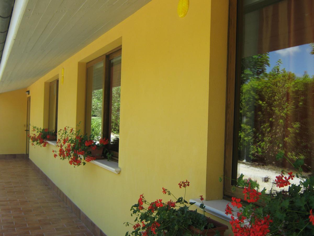 B & B Oasi Rosciano  Exterior foto